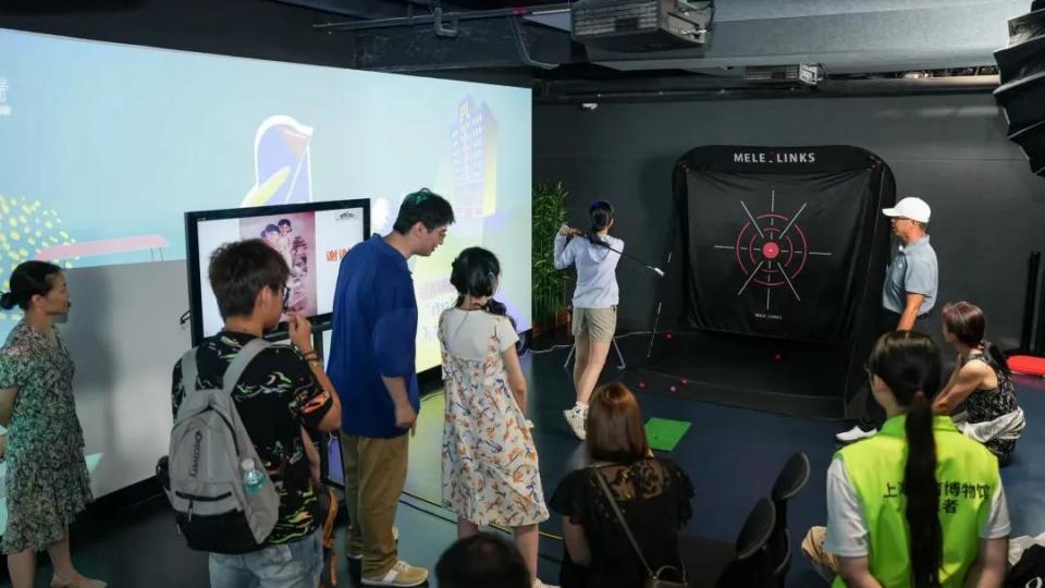 日当天, 设置有捶丸, iZkRf