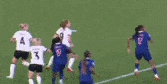 div, 内拉拽头发