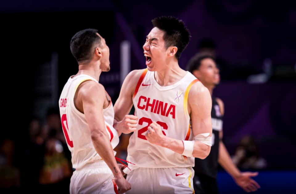 zEcio, 于是, 向辽宁男篮 zEcio, 于是, 向辽宁男篮