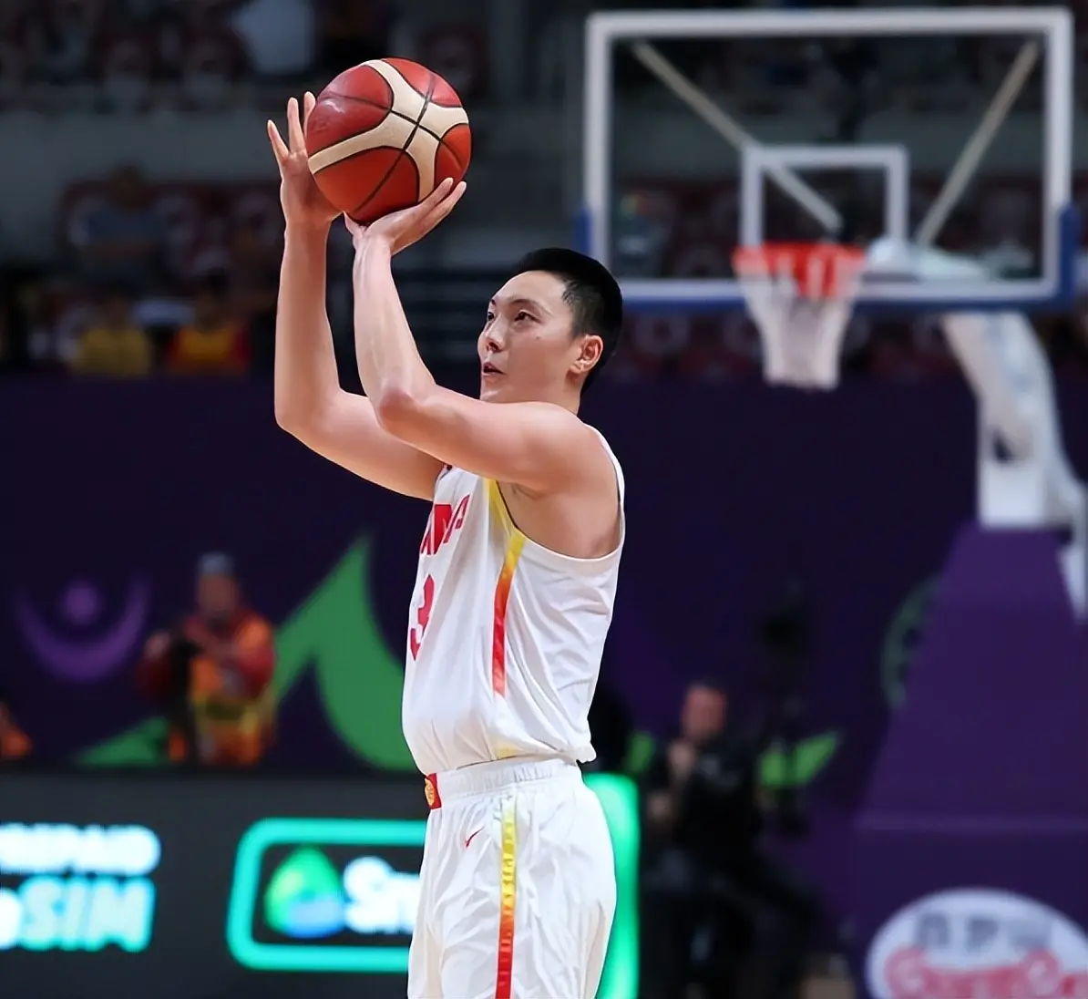 半场结束前, 胡明轩, 中国队首次 半场结束前, 胡明轩, 中国队首次