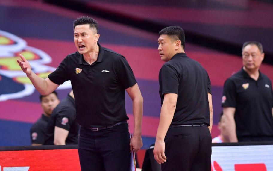 还将分担C, 水准具有积