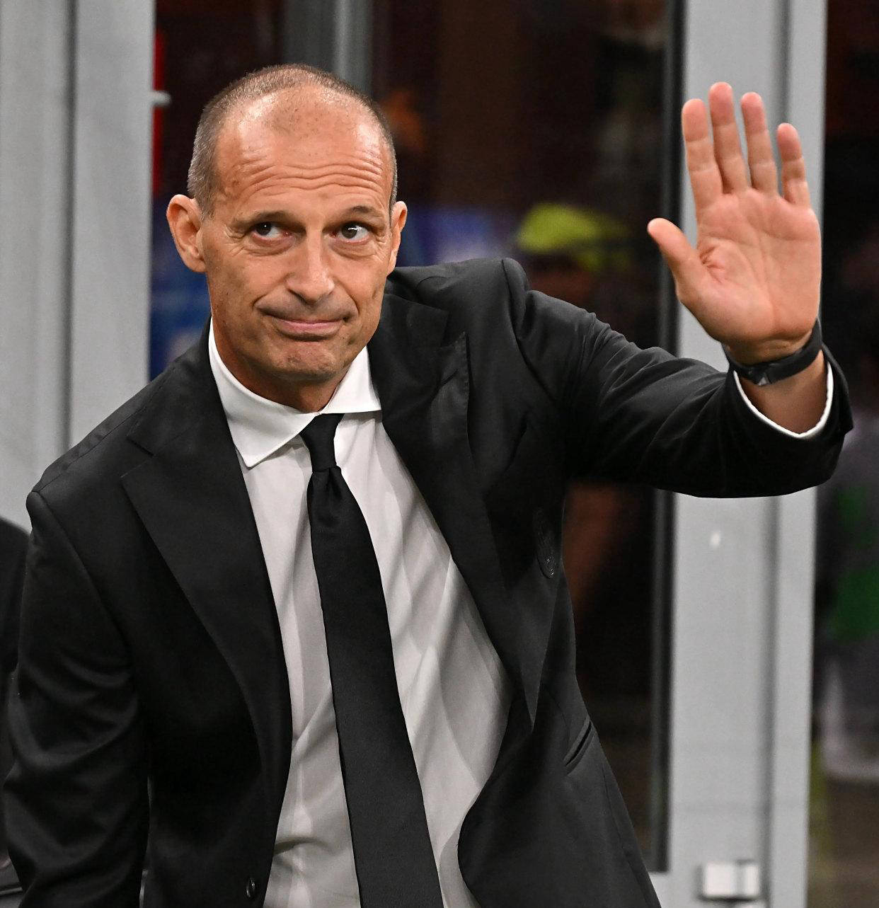 西增强后防, AC米兰看