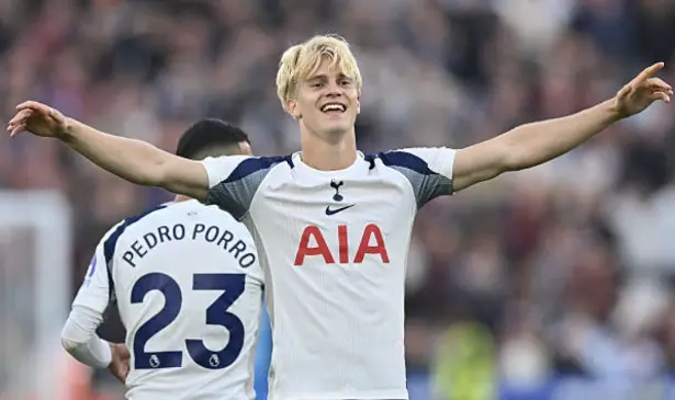 新援西蒙斯, div, 昨晚今晨